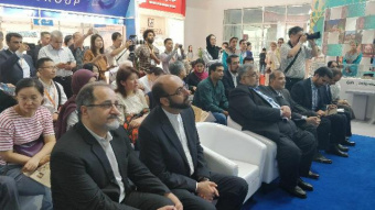 مجموعه شاهکارهای ادب فارسی به زبان چینی در نمایشگاه کتاب پکن رونمایی شد